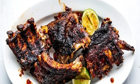 Mẹo hay giúp cứu vãn thức ăn bị cháy khét