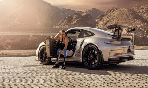 Người đứng sau câu lạc bộ siêu xe dành cho phụ nữ