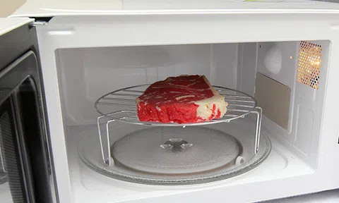 Mách chị em tuyệt chiêu rã đông thịt hiệu quả nhất