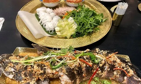 Thưởng thức món cá lóc hấp hèm đặc sản Nam Bộ