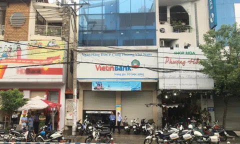 TP.HCM: Nam thanh niên `ngáo đá` cầm dao cướp ngân hàng