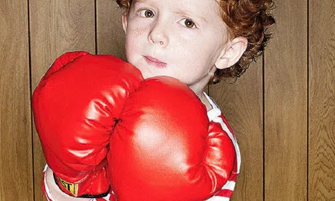 Bố mẹ phải xử lý ra sao khi con đi bắt nạt bạn khác?