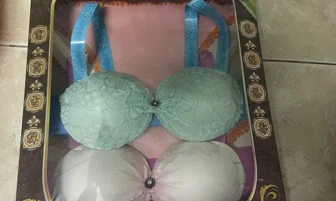 Đồ mã rằm tháng 7: Bikini, túi Gucci, giày cao gót... lên kệ