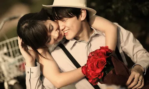 Là đàn ông, đừng bao giờ để người phụ nữ cảm thấy mình “thiếu tiền”