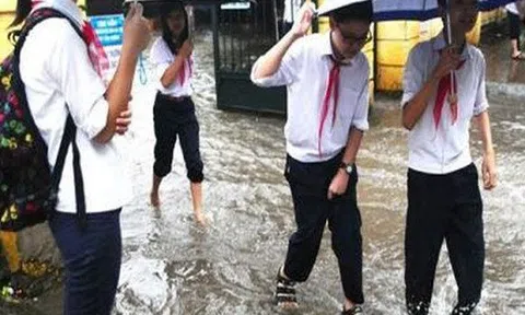 Do ảnh hưởng của bão số 4, học sinh Hà Nội có thể được nghỉ học