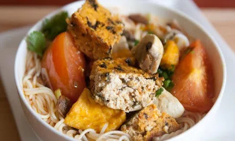 Cuối tuần cùng thưởng thức thịt ba chỉ cuộn sấu dầm mắm ớt