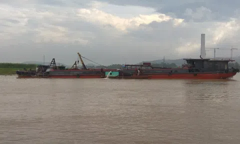 Đã trục vớt tàu PT-2168 bị đắm, giao thông thủy trở lại bình thường