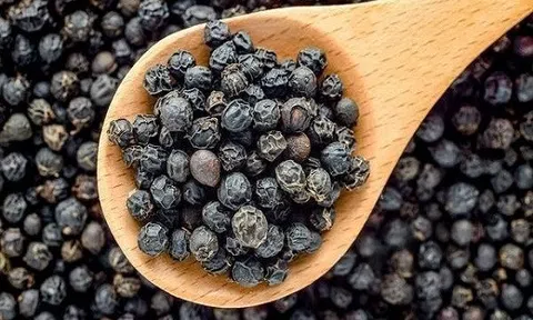 Giá tiêu hôm nay 19/8: Miền Nam giảm hàng loạt 1.000 đồng/kg