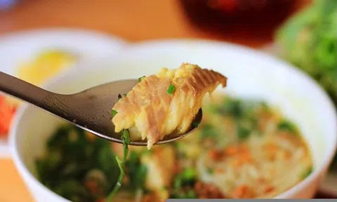 Đổi bữa gia đình với món bún nước lèo cá lóc chuẩn Miền Tây 