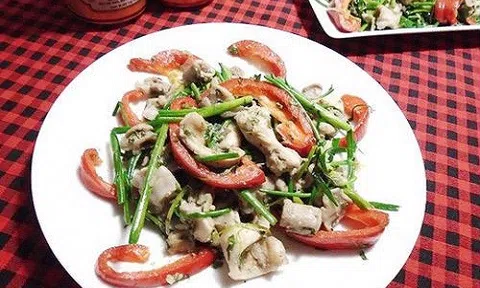 Lòng non xào hành - món nhậu ngon cho ông xã