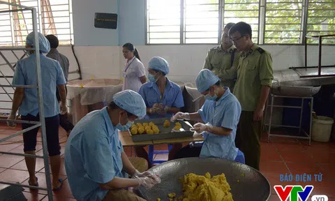 Tăng cường xử lý vi phạm về an toàn thực phẩm trong dịp Tết Trung thu 2018