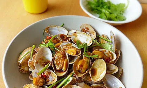Công thức làm ngao xào cay ngon khó cưỡng