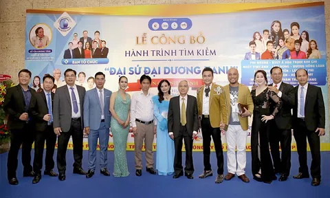 Rộn ràng sắc màu đêm công bố \'Hành trình tìm kiếm Đại sứ Đại dương xanh\'