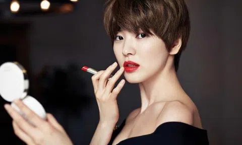 Làm đàn bà, thua thiệt nhất chính là không thể tìm kiếm cho mình một danh phận