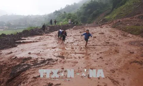 Điện Biên: Nhiều tuyến đường quan trọng bị tê liệt hoàn toàn do mưa lũ kéo dài