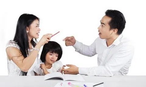 Cha, mẹ thông thái sẽ luôn `nằm lòng` những quy tắc dạy con này