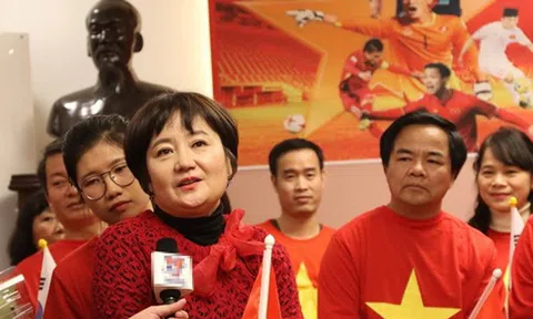 Trước thềm bán kết ASIAD 2018, `bà xã` HLV Park Hang-seo nói gì?