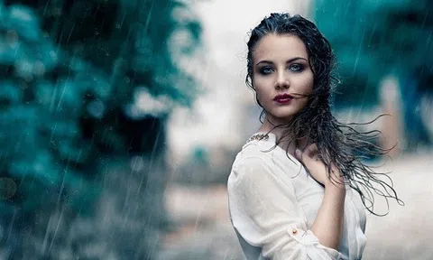 Để da không nổi mụn `ầm ầm` những ngày mưa gió các nàng hãy nhớ 5 mẹo dưỡng da này