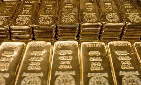 Giá vàng hôm nay 1/9: Tiếp đà tăng mạnh, chiếm lại đỉnh cao