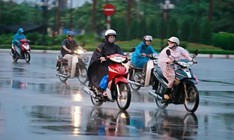 Dự báo thời tiết 8/9: Bắc Bộ gió mùa về, Nam Bộ âm u và mưa lớn