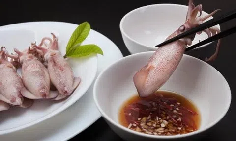 Khử mùi tanh của mực và tôm tươi với những bí kíp cực đơn giản
