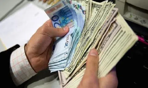 Tỷ giá ngoại tệ ngày 11/9: USD tăng nhanh, Euro giảm
