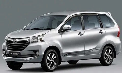 Dồn dập ra hàng rồi âm thầm giảm giá trăm triệu: Cuối năm tha hồ chọn ô tô