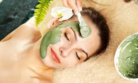 Bật mí `1001 kiểu` biến tấu mặt nạ bột trà xanh cho mọi loại da