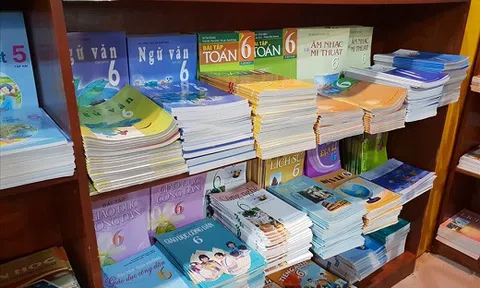 Bộ GD-ĐT kiểm tra việc in, phát hành sách giáo khoa ở NXB Giáo dục Việt Nam