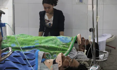 TP.HCM: Xác định nguyên nhân khiến 3 công nhân rơi xuống đất bất tỉnh