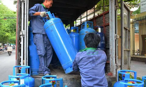 Gas giả lại bùng phát