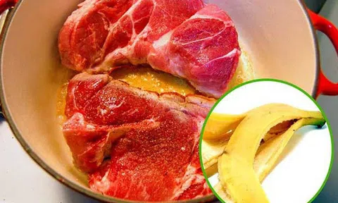 Chế biến thịt cho thêm 1 miếng vỏ chuối, bất ngờ có được món ngon khó cưỡng