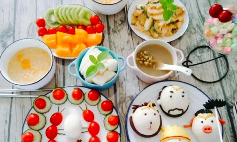 Ông bố đảm đang làm bữa sáng như những tác phẩm nghệ thuật cho con gái mỗi ngày