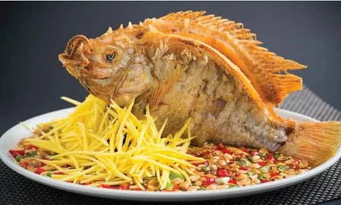 6 mẹo rán đồ ăn không bắn dầu, không sát chảo lại vàng giòn ai cũng nên biết