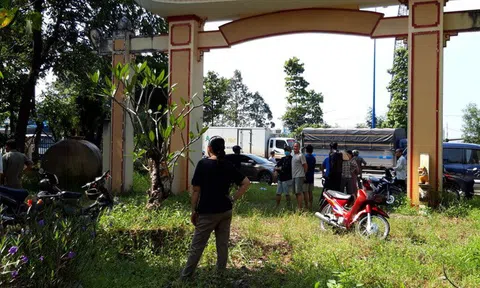 Bức thư tuyệt mệnh và lời xin lỗi cay đắng của người đàn ông treo cổ trong đình 