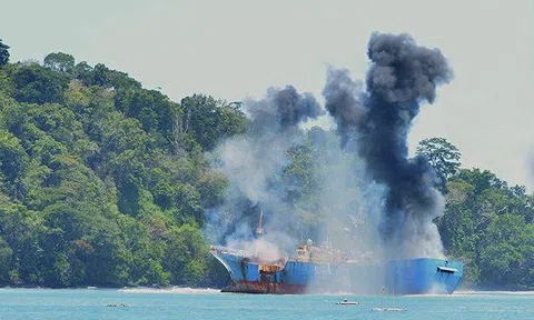 Tàu cá bất ngờ phát nổ: 14 ngư dân Lý Sơn thương vong