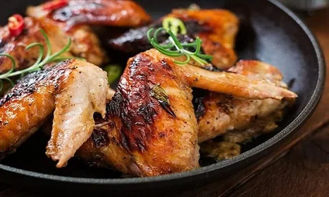 Hướng dẫn bạn làm món gà nướng than hoa ngon như nhà hàng 