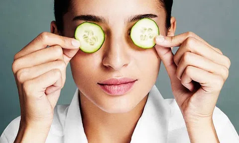 Chỉ cần 1 quả dưa chuột, đánh bay quầng thâm mắt chỉ sau 30 phút