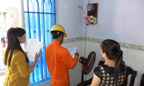 Tin vui: Từ 26/10, hàng triệu người thuê nhà sẽ không phải trả tiền điện giá cắt cổ