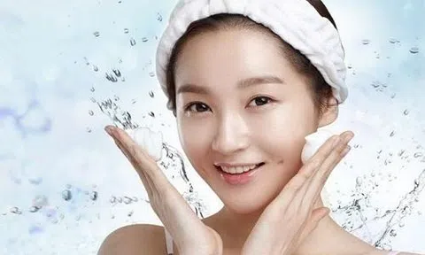 Cách chăm sóc da mặt mùa thu chị em nào cũng cần biết