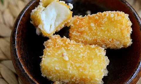 Làm ngay bánh sữa tươi chiên vừa lạ vừa ngon