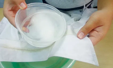 Cách khắc phục quần áo bị lem màu khi giặt