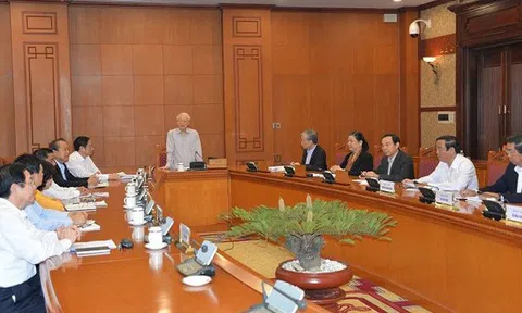 Cảnh báo những kẻ lươn lẹo, “sống giả” chui vào vị trí lãnh đạo