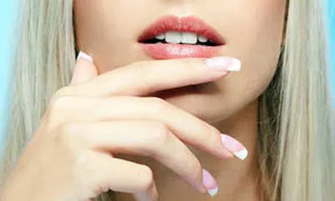 Cứ áp dụng biện pháp này hàng ngày bạn sẽ có một bộ móng tay dài, khỏe đẹp