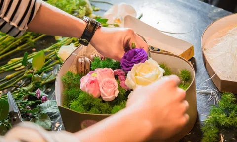 Mách bạn cách chọn hoa tặng bạn gái khiến nàng xiêu lòng