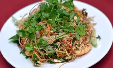 Hướng dẫn làm nộm hoa chuối tai heo ngon giòn chuẩn vị