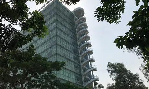 Nam sinh viên tử vong, nghi rơi từ tầng 12 của trường ĐH Công nghệ Thông tin TP.HCM