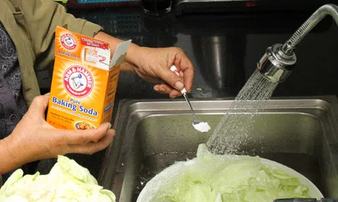 Chị em nội trợ nào cũng cần học ngay cách rửa rau quả sạch hóa chất dưới đây 