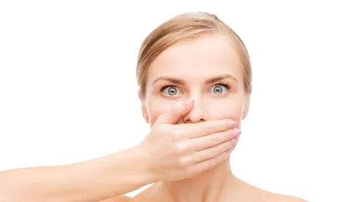 Mẹo trị hôi miệng sau mỗi bữa ăn