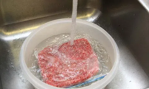 Mẹo rã đông thực phẩm đơn giản mà không làm biến đổi chất